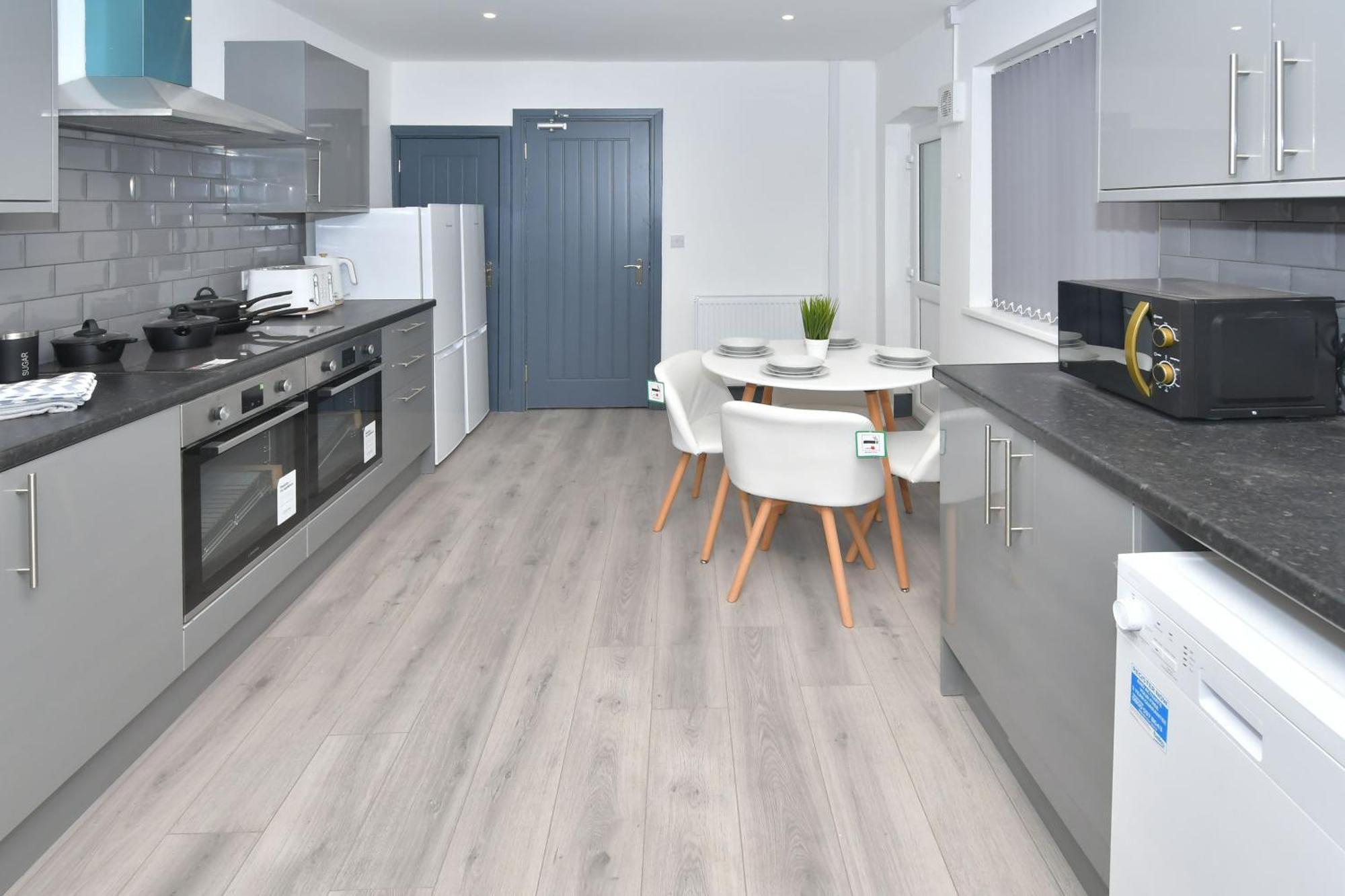 Townhouse @ 24 Brunswick Place Stoke Etruria Exterior foto
